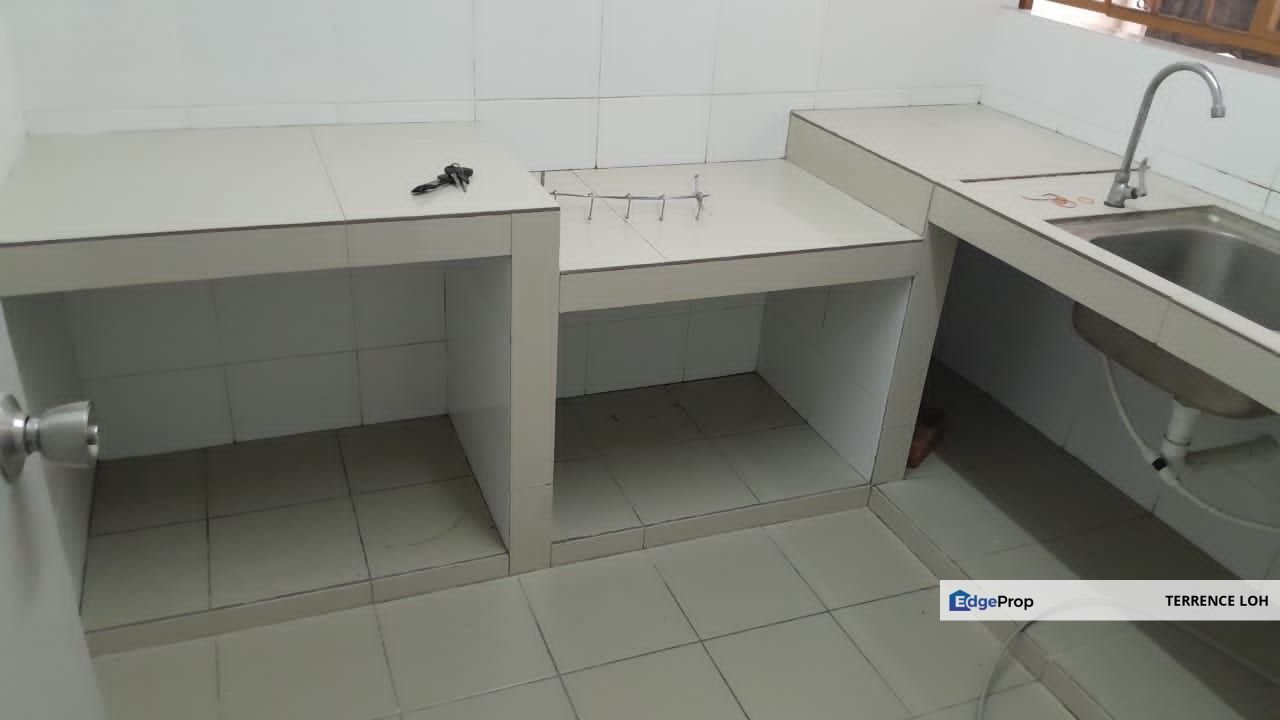 5 mins drive to Ikea, Toppen & AEON, Johor, Johor Bahru