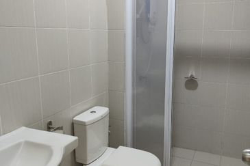 Meridin Bayvue Apartment