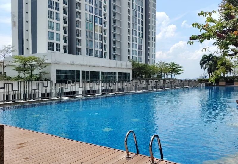 Meridin Bayvue Apartment