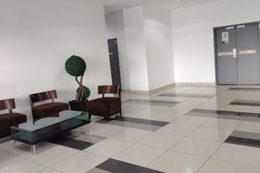 Meridin Bayvue Apartment