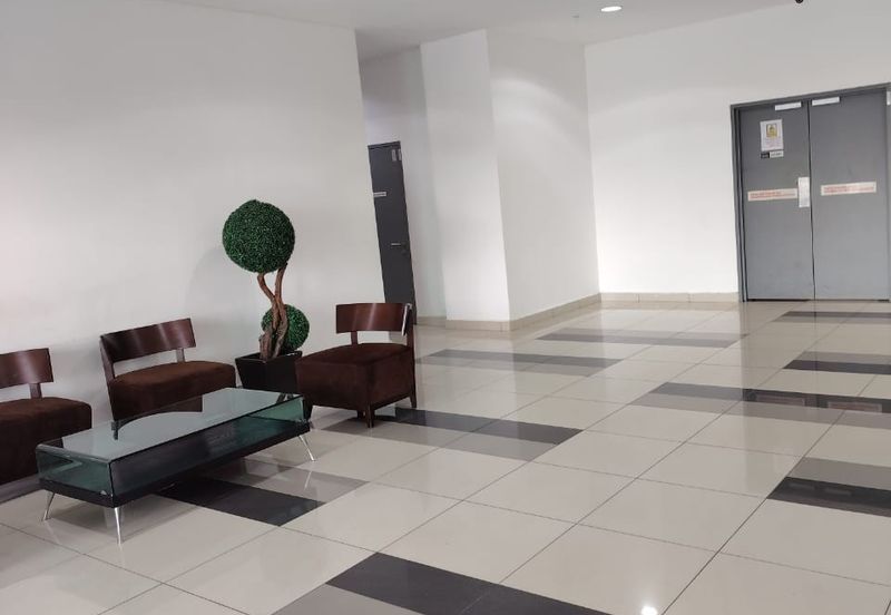 Meridin Bayvue Apartment