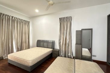 The Canal Garden South, Horizon Hills