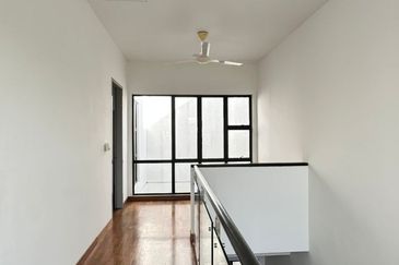 The Canal Garden South, Horizon Hills