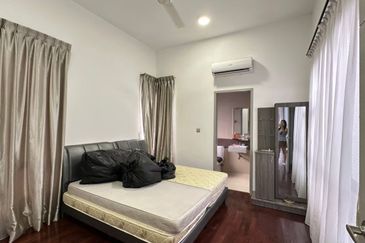 The Canal Garden South, Horizon Hills