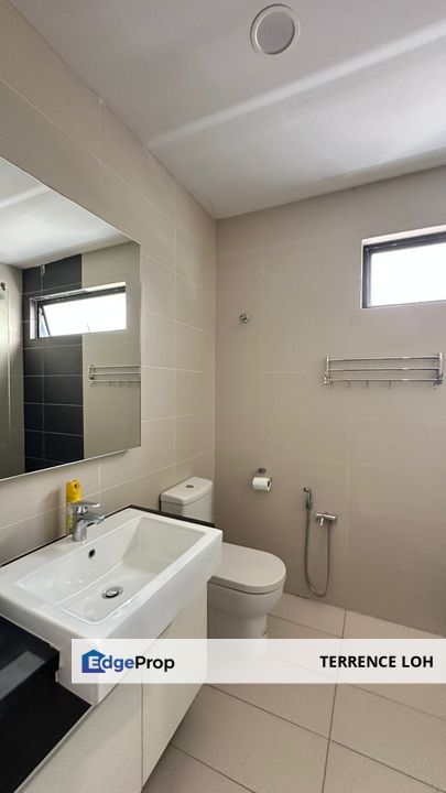 Well furnished 3 storey cluster , Johor, 