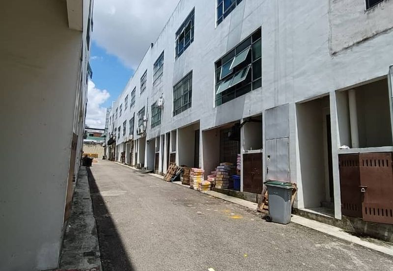 Pusat Perdagangan Kempas