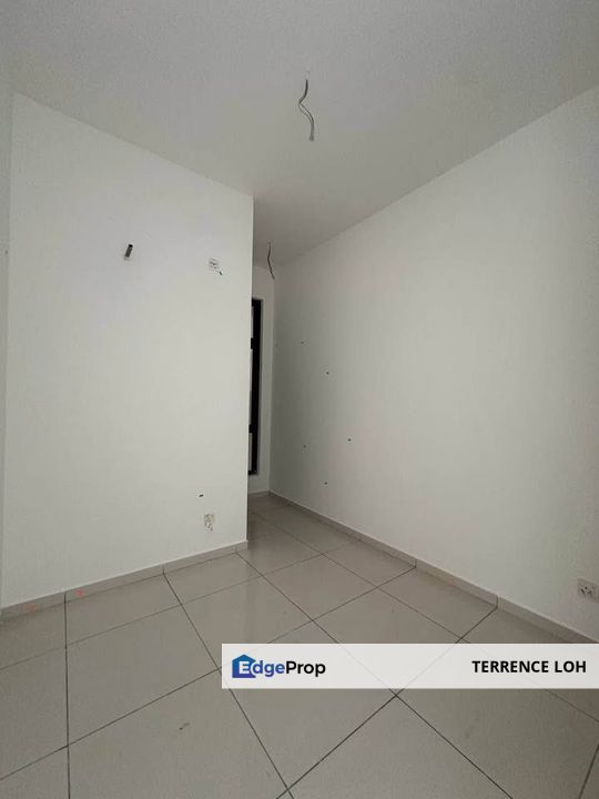 Strategically located next to KSL mall, Johor, Johor Bahru