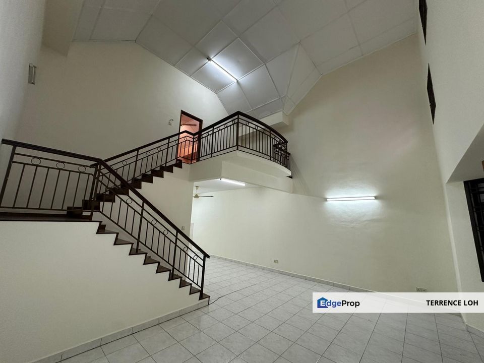 Unblocked view newly painted , Johor, Ulu Tiram