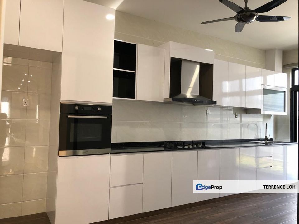 Tastefully furnished and renovated Semi D at Desa Tebrau , Johor, Johor Bahru