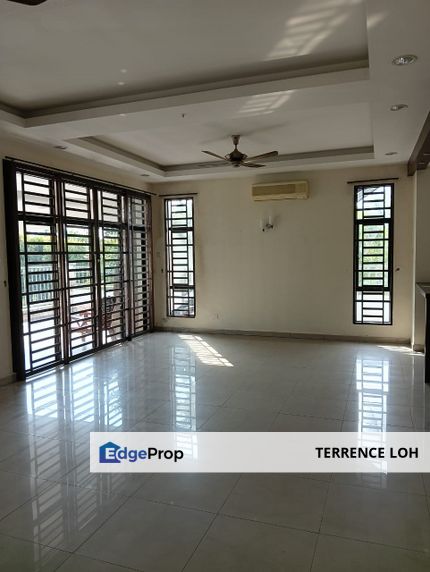 Corner Semi D within gated guarded precint, Johor, Kulai