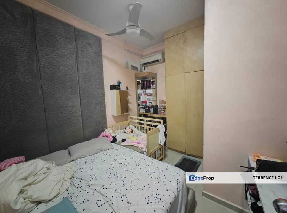 Fully renovated terrace house within a prime and convenient location, Johor, Skudai