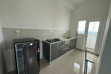 D'Carlton Seaview Residences (Seri Mega)
