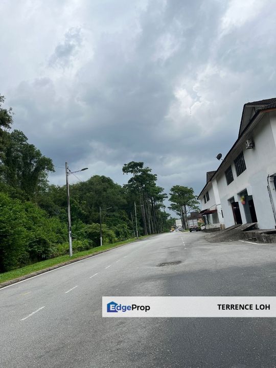 End lot for rent close by Mydin, Johor, Masai