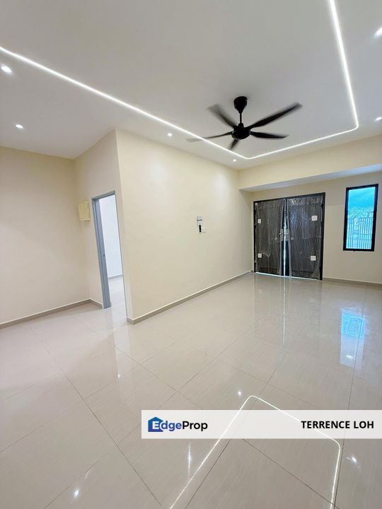 Unblocked front view with huge layout, Johor, Johor Bahru