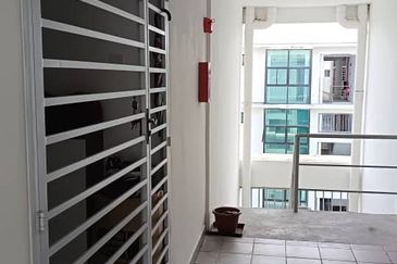 PR1MA @ LARKIN INDAH