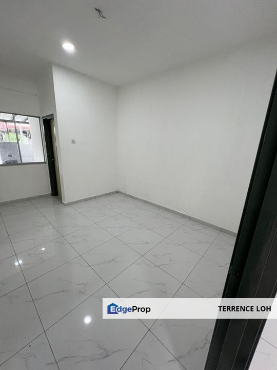 Single storey terrace house with good access to daily necessities, Johor, Kangkar Pulai