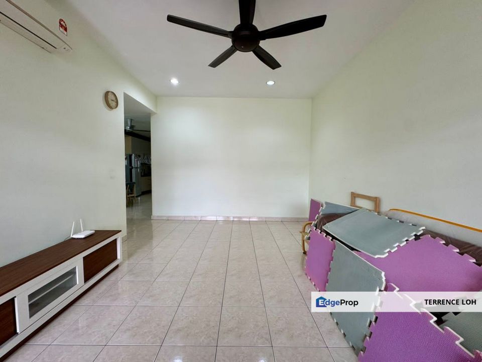 Huge size single storey at Jalan Bukit Impian , Johor, Skudai