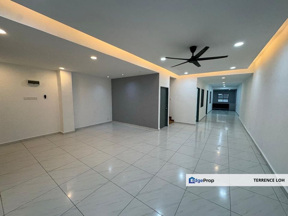 Next to Tmn Molek, Johor, Masai