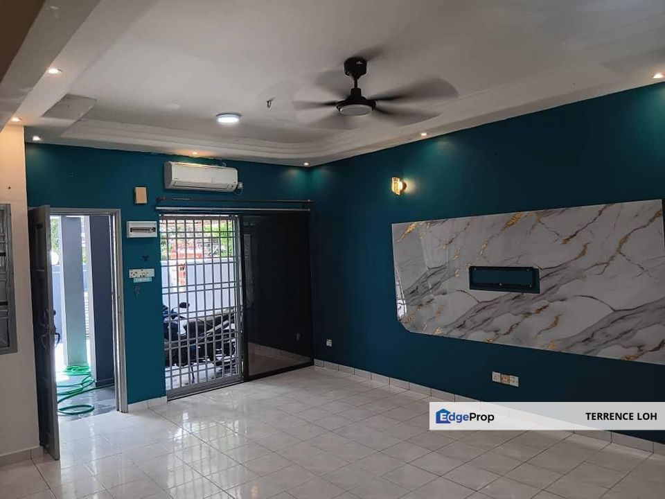 Fully renovated terrace within prime location, Johor, Johor Bahru