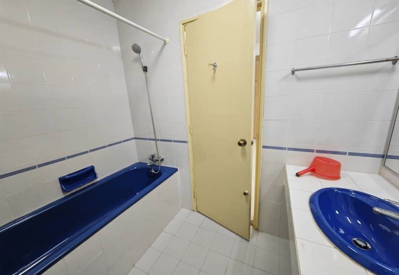 Aloha Tower Condominium