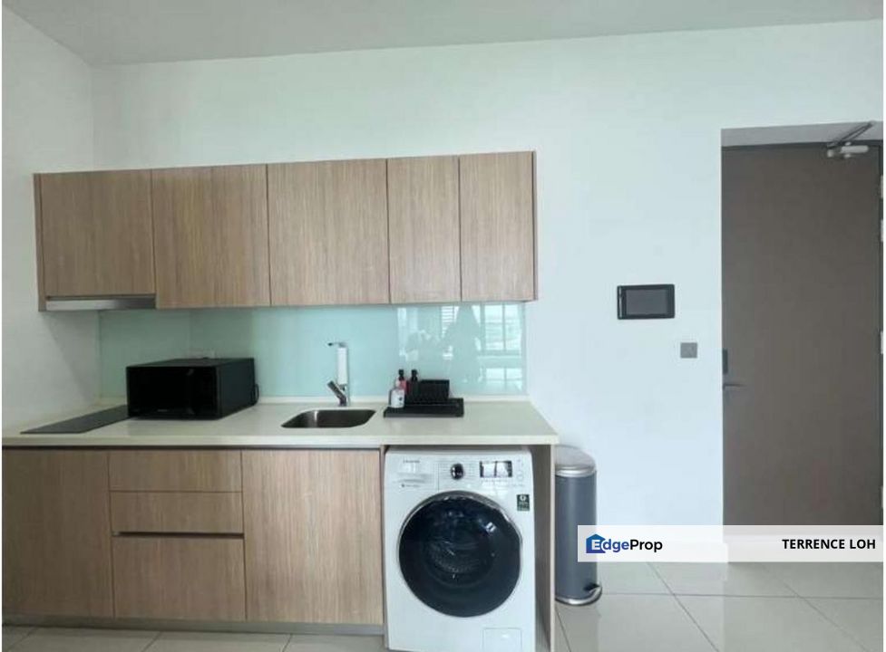 Well maintained living environment with good access to EDL and Pasir Gudang, Johor, Masai