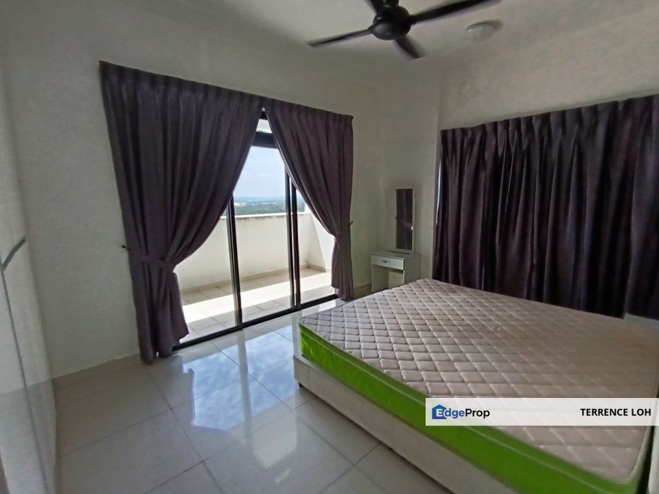 Swimming pool and city view high rise at Iskandar Puteri, Johor, Nusajaya