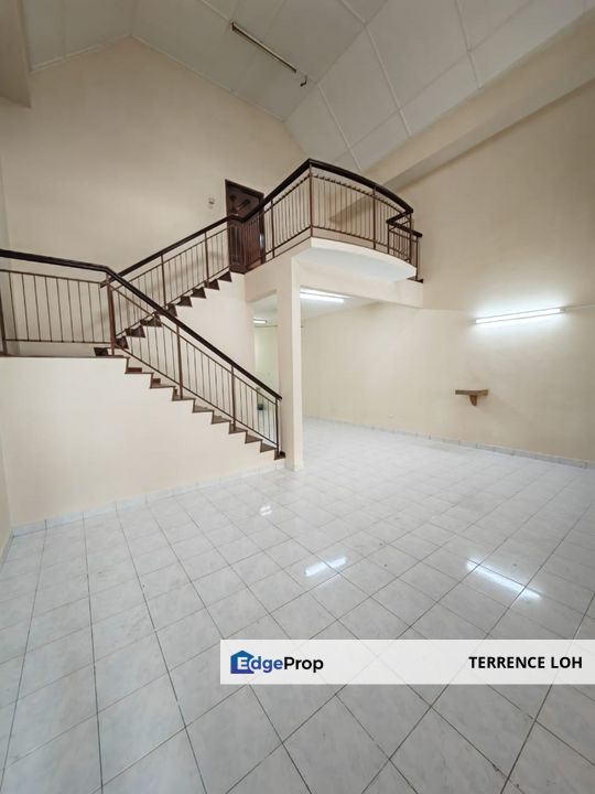 Well maintained terrace house located at matured area, Johor, Ulu Tiram