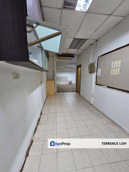 Strategically located within matured area, Johor, Skudai