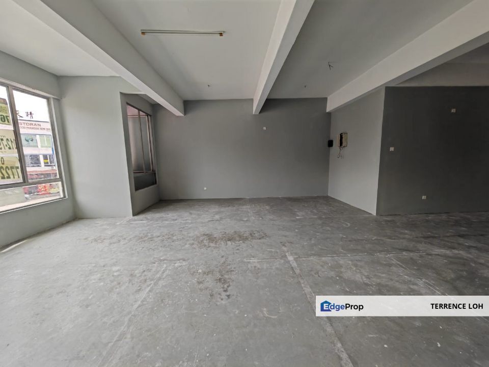 High exposure with good access to main road , Johor, Ulu Tiram