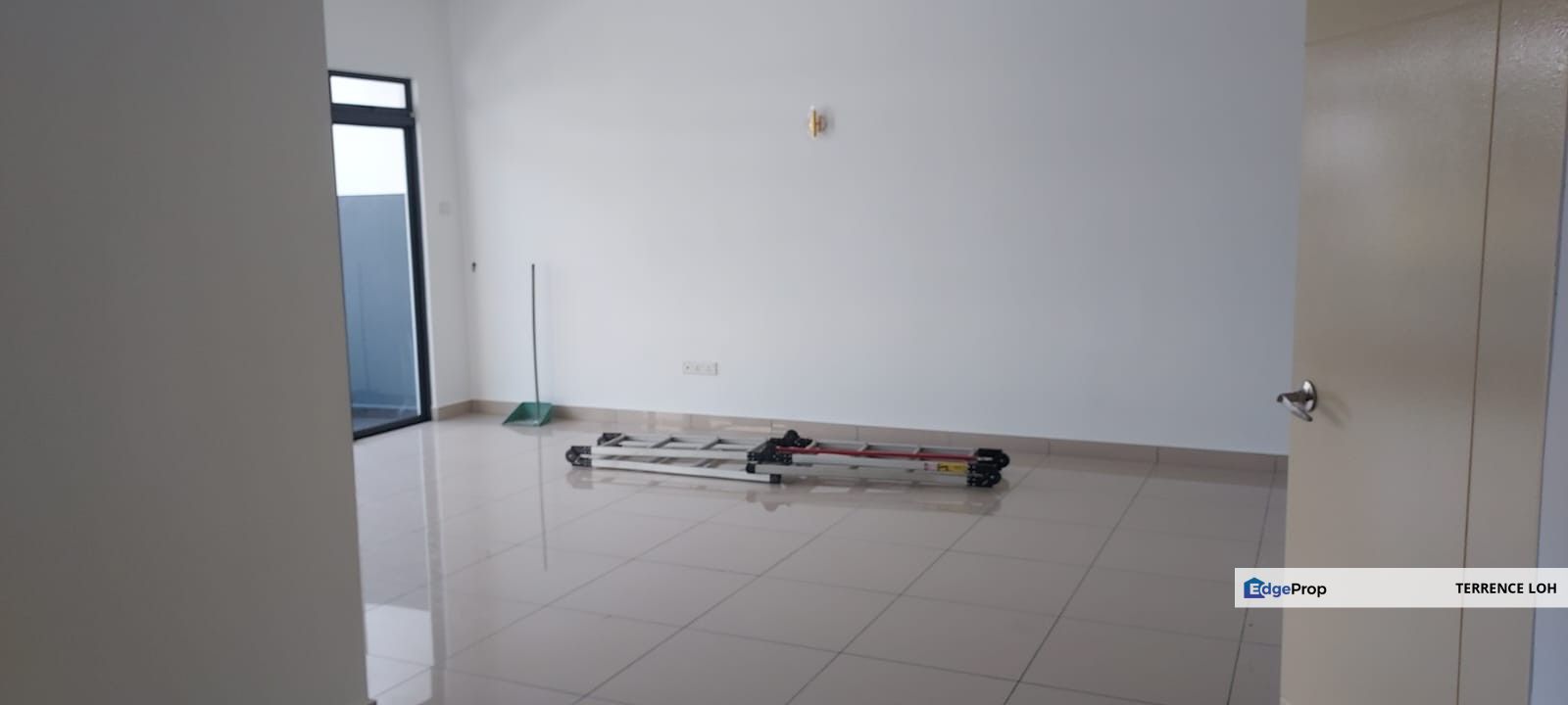 Huge built up terrace house within a matured residential area, Johor, Johor Bahru