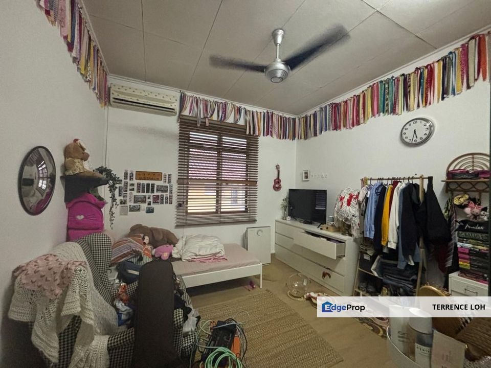 Tastefully renovated with good access to PLUS highway, Johor, Johor Bahru