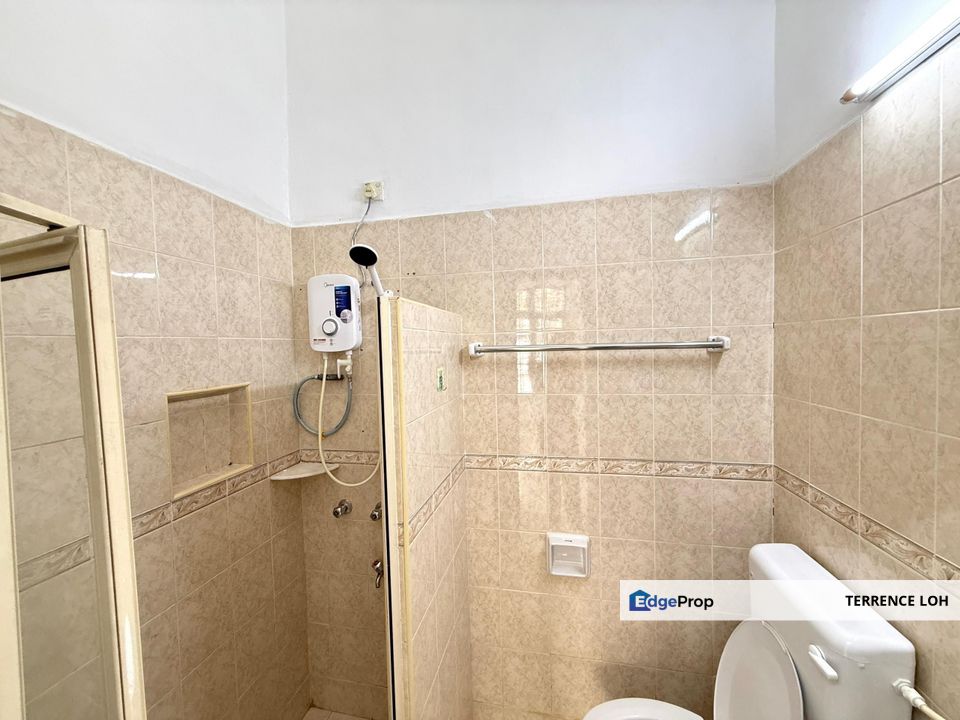 Gated guarded single storey terrace with good access to JB town, Johor, Johor Bahru