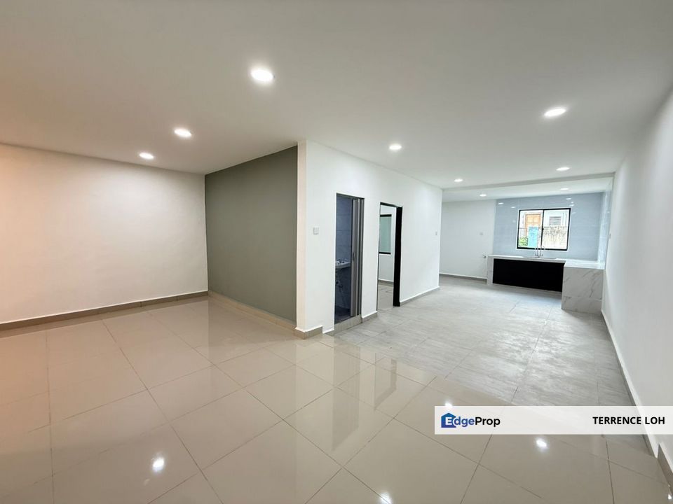 Good access to Econsave, Senai Airport & highways , Johor, Senai