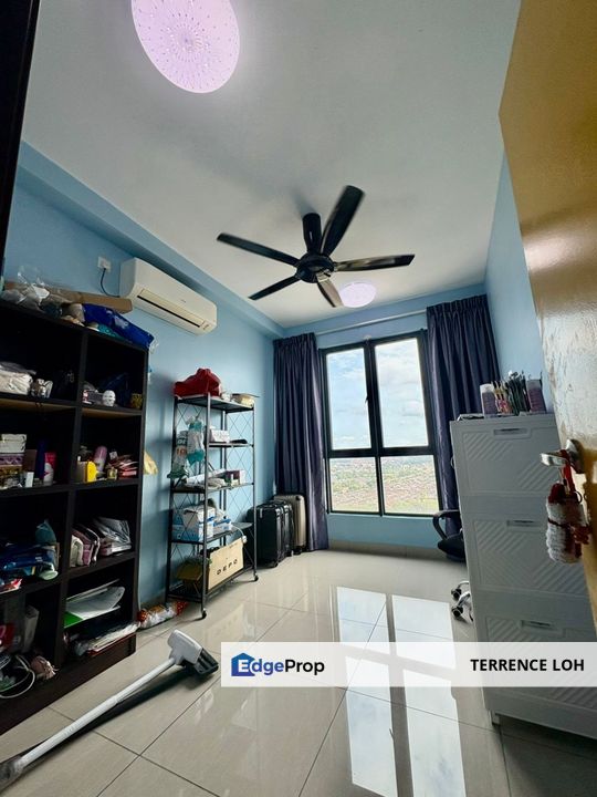 Good access to Pasir Gudang highway and well known hyper market , Johor, Masai