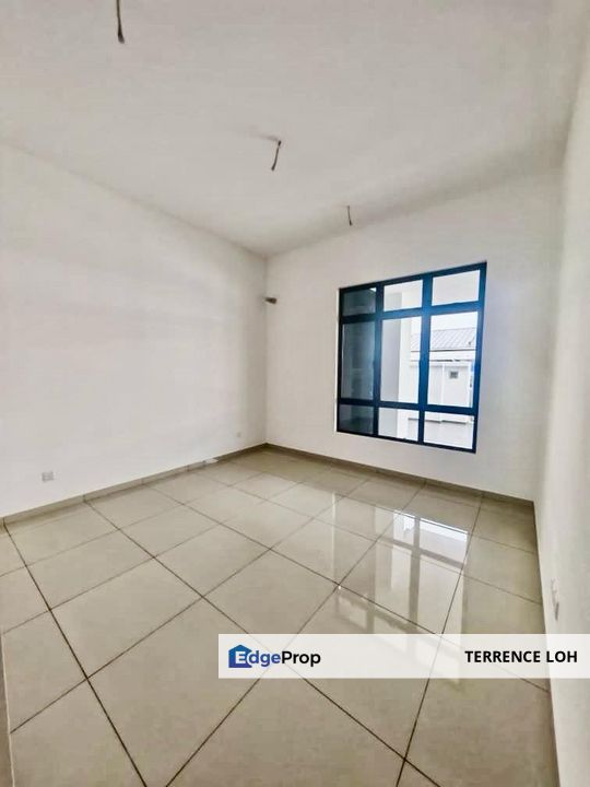 Huge side land Semi D , Johor, Kulai