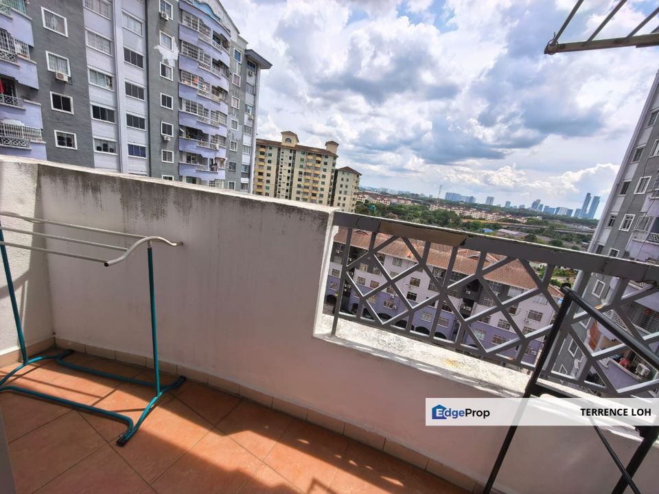 Nice access to Permas Jaya and JB downtown, Johor, Johor Bahru