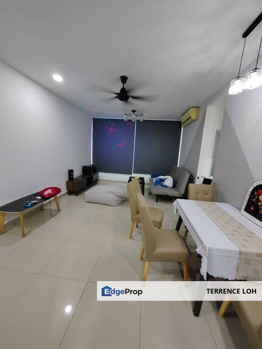 Conveniently located within the heart of Mount Austin , Johor, Johor Bahru