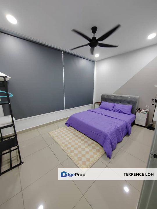 Conveniently located within the heart of Mount Austin , Johor, Johor Bahru