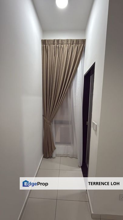 Walking distance to well known shopping mall, Johor, Johor Bahru