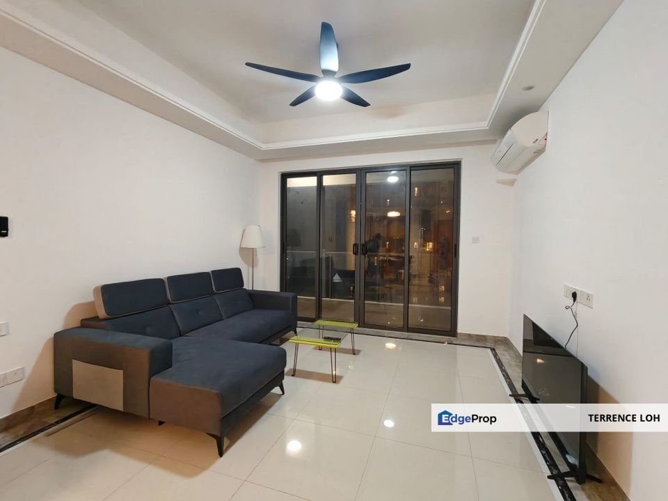 Sea view unit with walking distance to CIQ, Johor, Johor Bahru