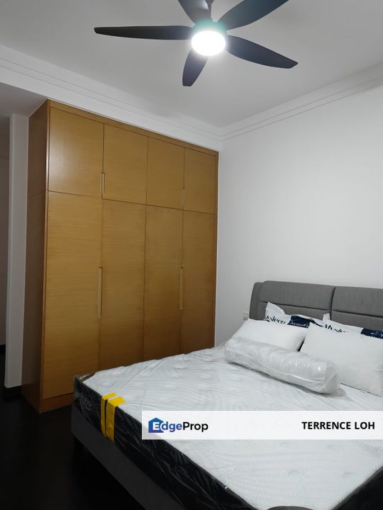 Sea view unit with walking distance to CIQ, Johor, Johor Bahru