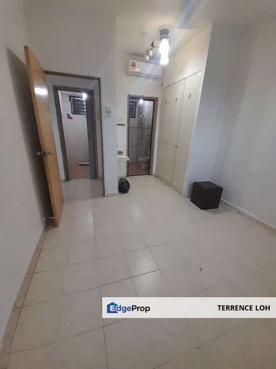 Good access to 2nd link, Johor, Gelang Patah