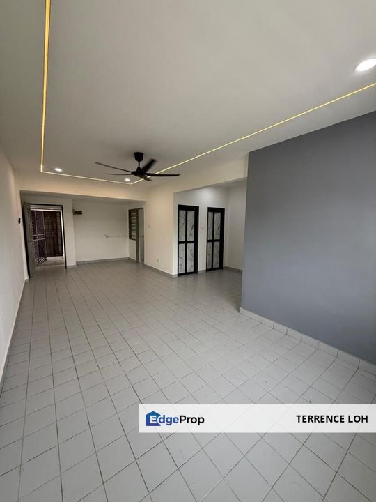 Good access to CIQ and JB downtown, Johor, Permas Jaya/Senibong