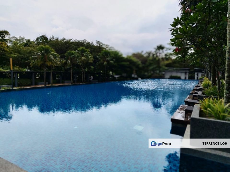 Strategically located at the heart of JB city center, Johor, Johor Bahru