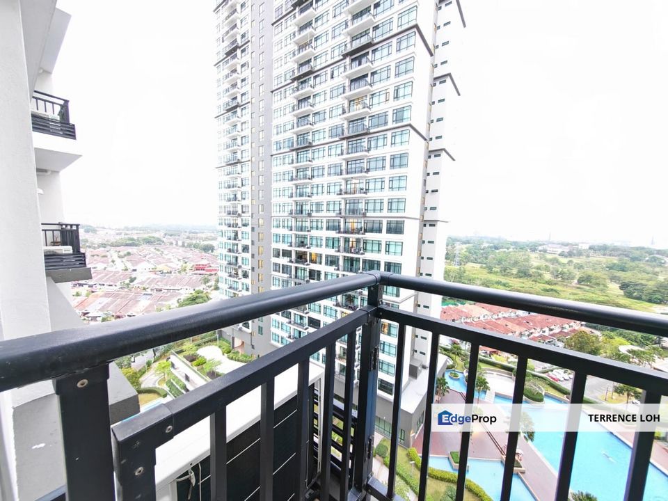 Close distance to EDL and next to Tmn Molek, Johor, Johor Bahru