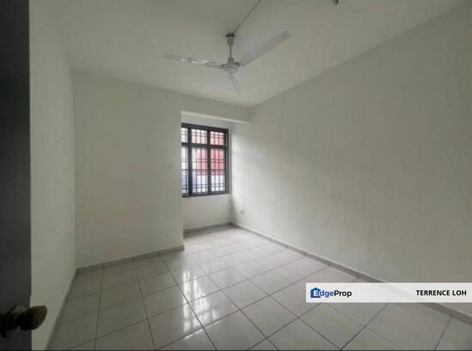 Strategically located with good access to Crescendo and Econsave, Johor, Ulu Tiram