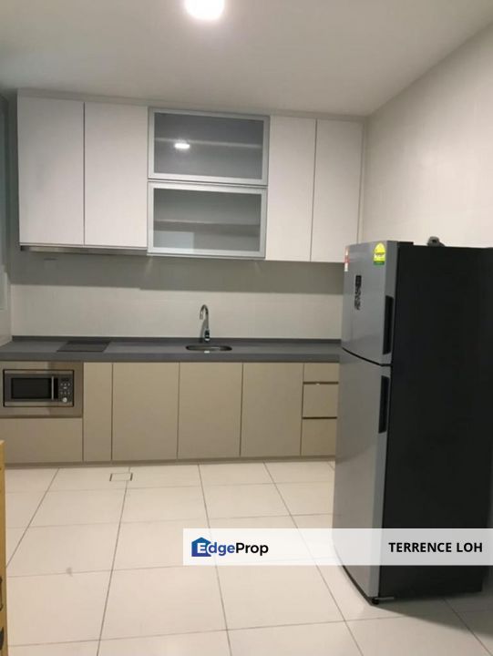 Fully furnished high level condo at Sky Peak, Johor, Setia Tropika