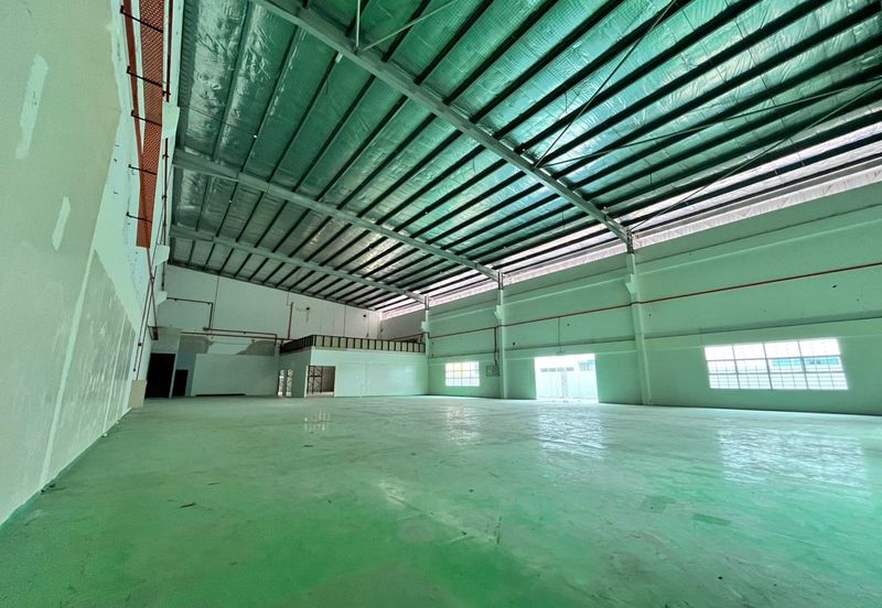 1.5 storey Semi D factory at Gelang Patah