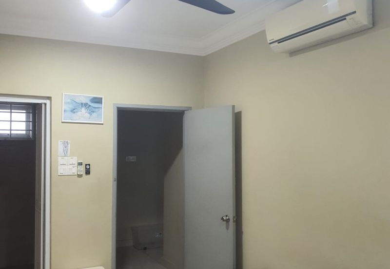 Golden Sands Seaview Residence