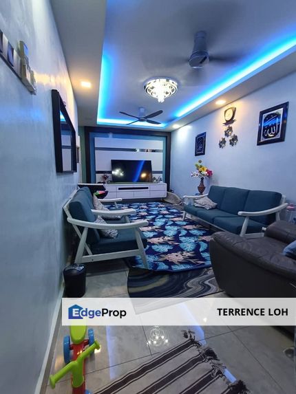 Single storey terrace at Taman Perling, Johor, Johor Bahru